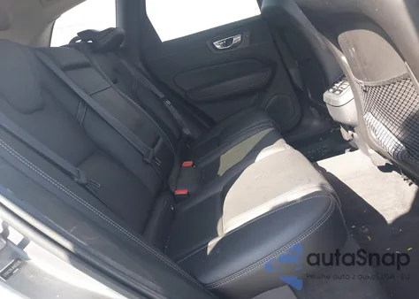 2019 Volvo Xc60 T6 Inscription из США, поврежденный, VIN LYVA22RL4KB233716